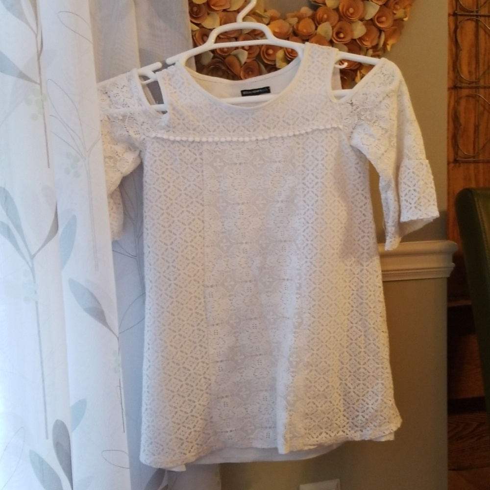 Girls lace dress